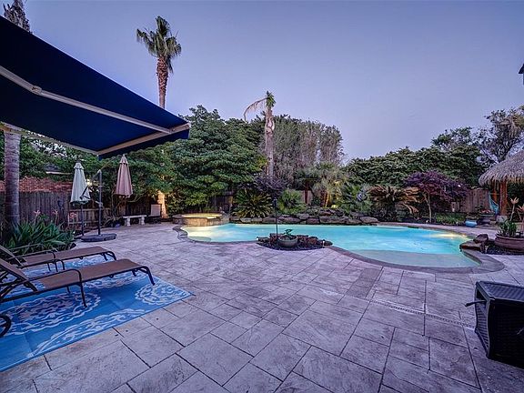 2nd image of 14802 Aspen Chase Ln