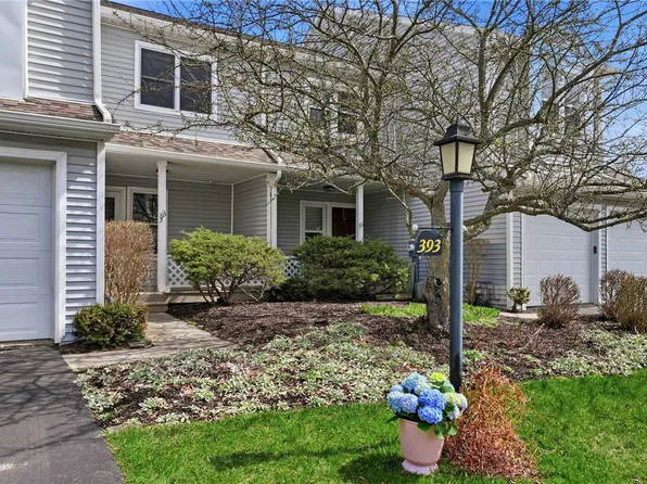 393 Teton Ct, Ithaca, NY 14850