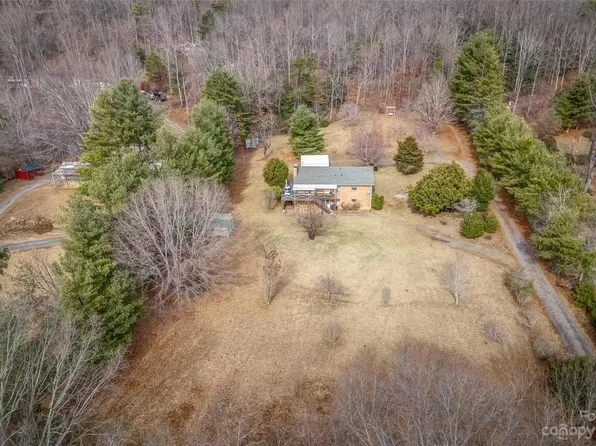 18 McKinney Rd, Asheville, NC 28805