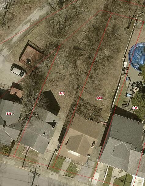 2nd image of 841 Ervin Ter