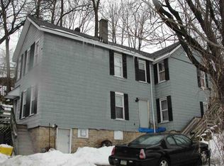 623 W 8th St, Dubuque, IA 52001