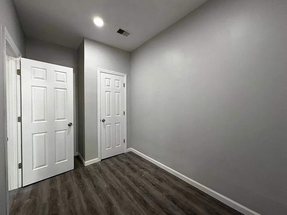 41 Wegman Pkwy #2E