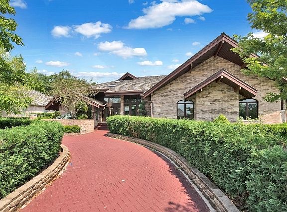 2nd image of 8010 Kirkcaldy Ct