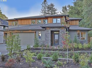 1061 Yates St, Lake Oswego, OR 97034