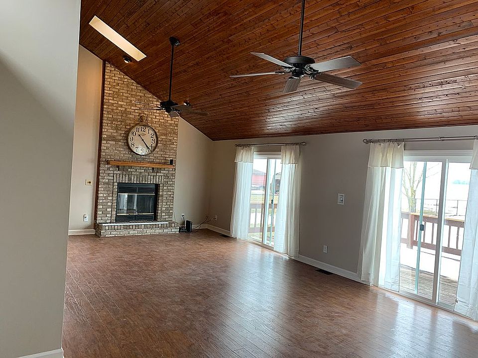 Great Room - Leads to Deck