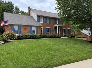 1860 Beacon Hl, Fort Wright, KY 41011