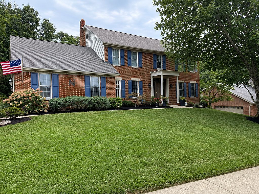 1860 Beacon Hl - Property Image