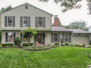 6205 Whitehill Dr, Mechanicsburg, PA 17050