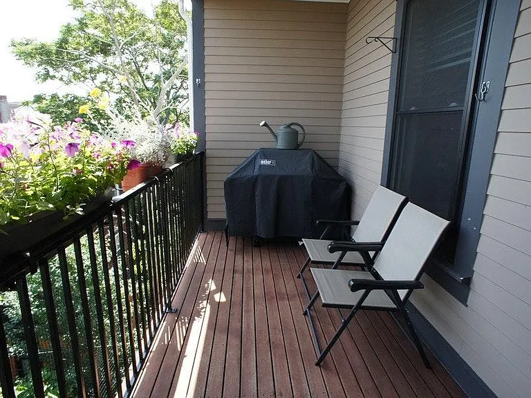 170 Bowen St #3 — Photo 11