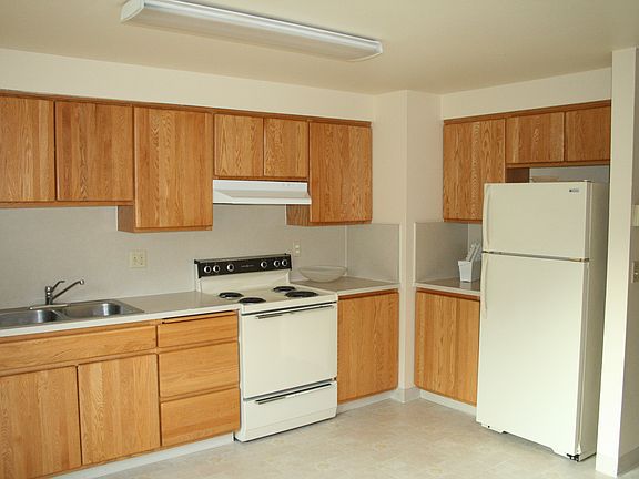 5th image of 10110 NE 6th Ave