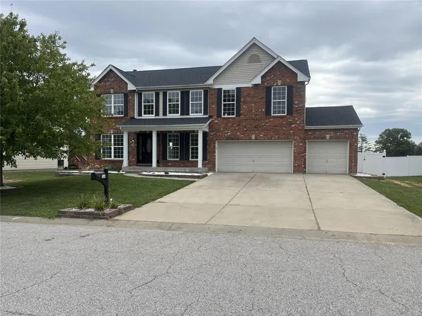 314 Bayberry Dr, Fairview Heights, IL 62208