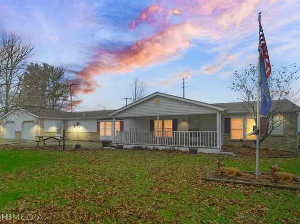 4054 Castlen St, Demotte, IN 46310