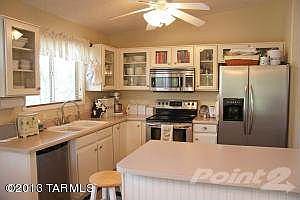 Upgraded Kitchen w/Stainless Appliances