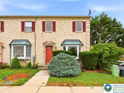 8 Lincoln Pl, Whitehall, PA, 18052