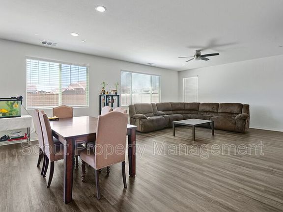 3rd image of 29927 Alisal Ct