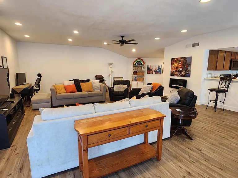 4330 N 5th Ave #209 — Photo 46
