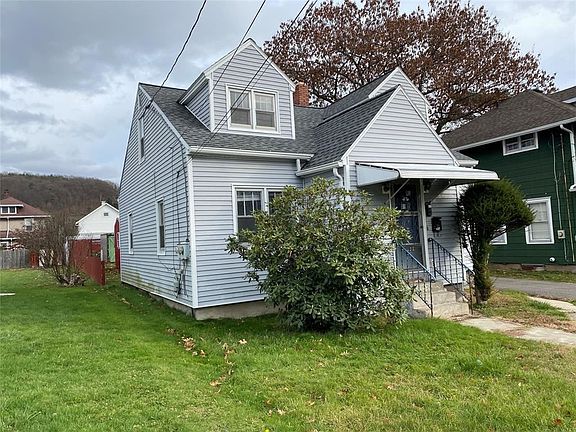 3rd image of 22 Zoa Ave
