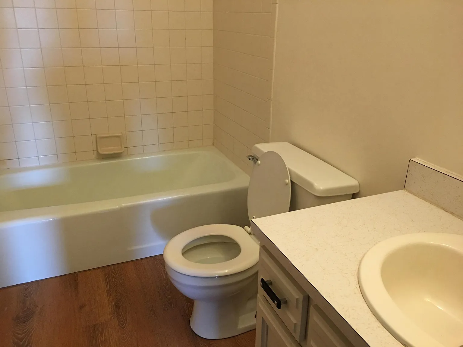2 bed, 1200 sqft, $1,250 — Photo 2