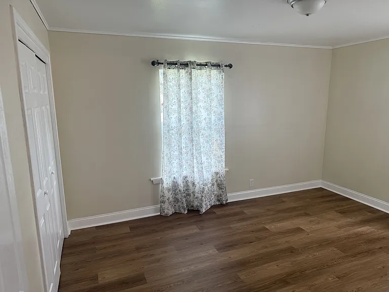 162 Milford Dr — Photo 9