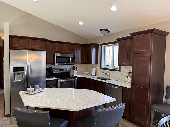 5th image of 4029 Stone Point Dr NE