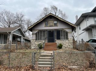5525 Forest Ave, Kansas City, MO 64110