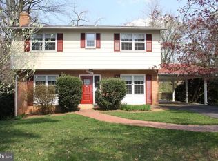 2927 Sayre Rd, Fairfax, VA 22031