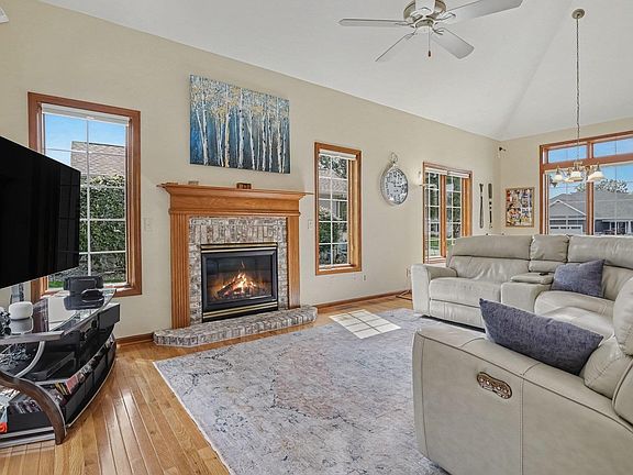 5th image of 3608 Oak Ridge Dr