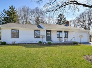 1212 Center St, Geneva, IL 60134