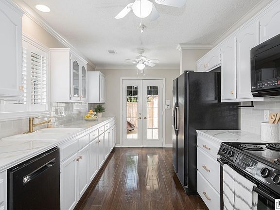 5th image of 3305 Beauvoir Pl