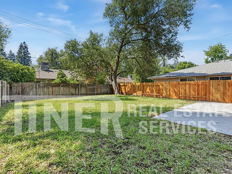 6167 Oakgreen Cir — Photo 4