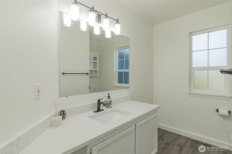 5th image of 11703 SE 229th Place