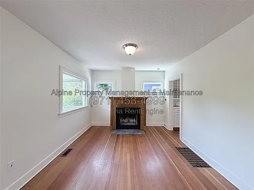 6425 N Curtis Ave Photo 1