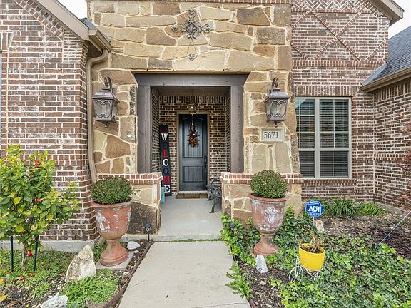 4th image of 5671 Sweetwater Dr