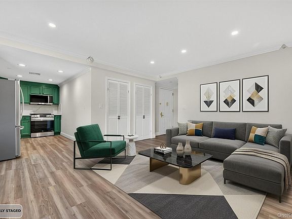 5th image of 242 Maple Avenue #419
