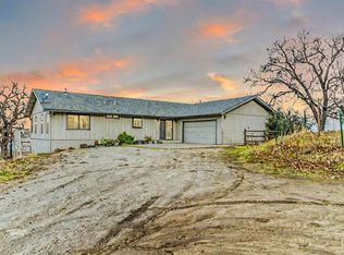 30750 Pinedale Dr, Tehachapi, CA 93561