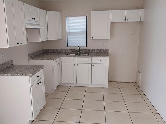 5th image of 4527 13th Ave S