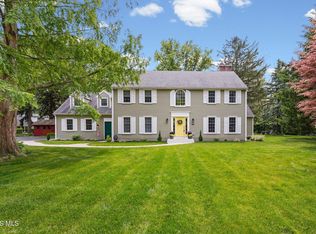 116 Rockledge Cir, Perrysburg, OH 43551