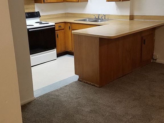 5th image of 409 S Silver St APT 5