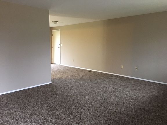 3rd image of 3686 Managua Dr