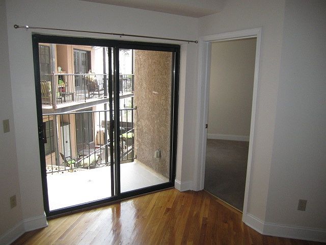 1st image of 406 Jefferson St APT 309