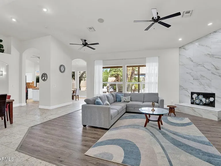 5434 E Campo Bello Dr — Photo 17