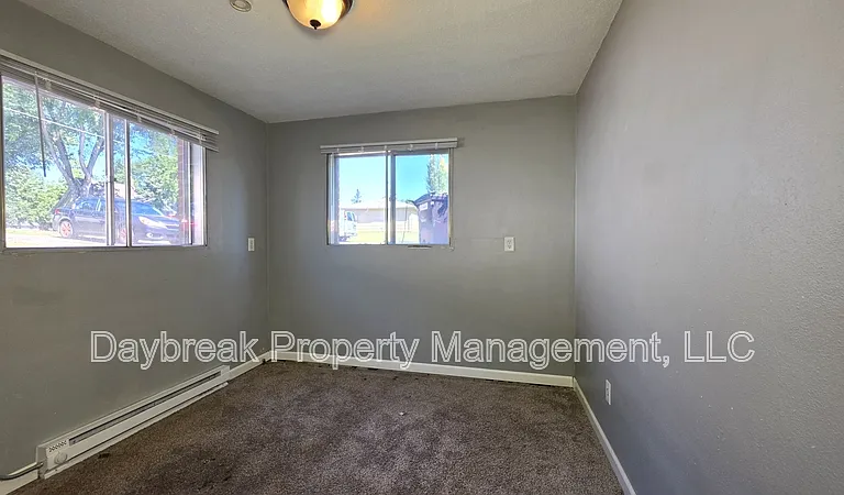 32 10th Ave N #6 — Photo 11
