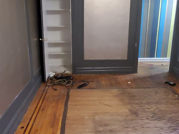 5th image of 427 W 51st St APT 2H