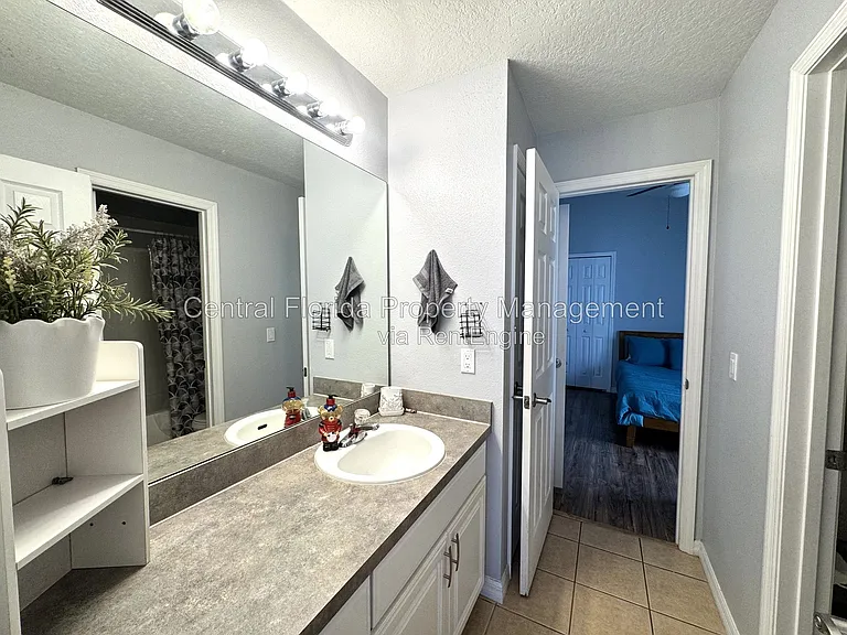 4775 Cumbrian Lakes Dr — Photo 9