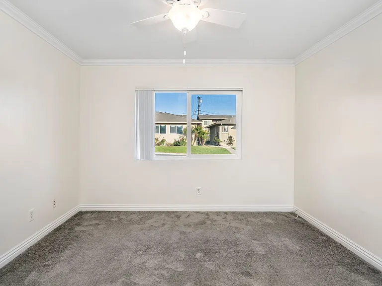 3720 Emerald St — Photo 80