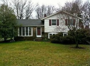 3560 W Mill Rd, Hatboro, PA 19040