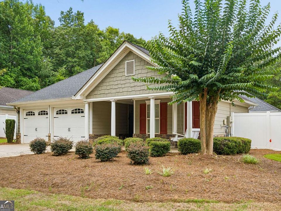 1st image of 162 Cottage Club Dr