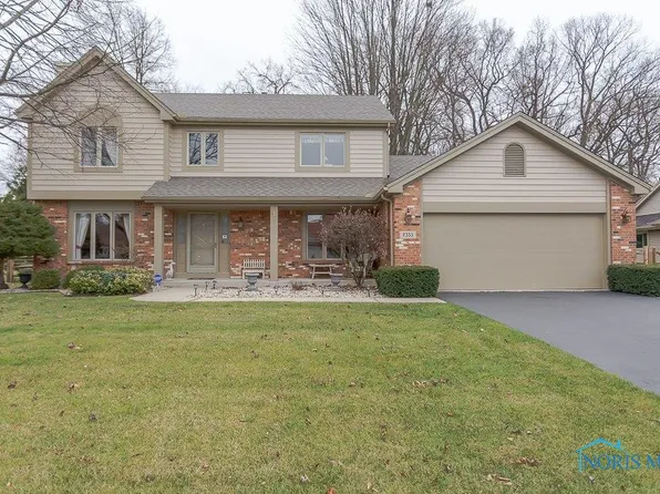 7355 Fox Ln, Holland, OH 43528