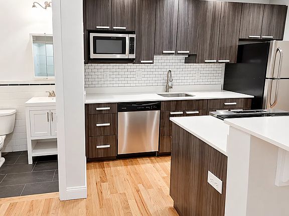 2nd image of 123 Saint Botolph St #5B