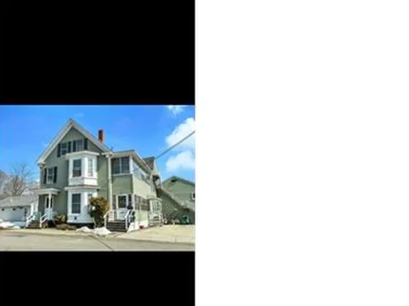 8 Osborne St #5, Rochester, NH 03867